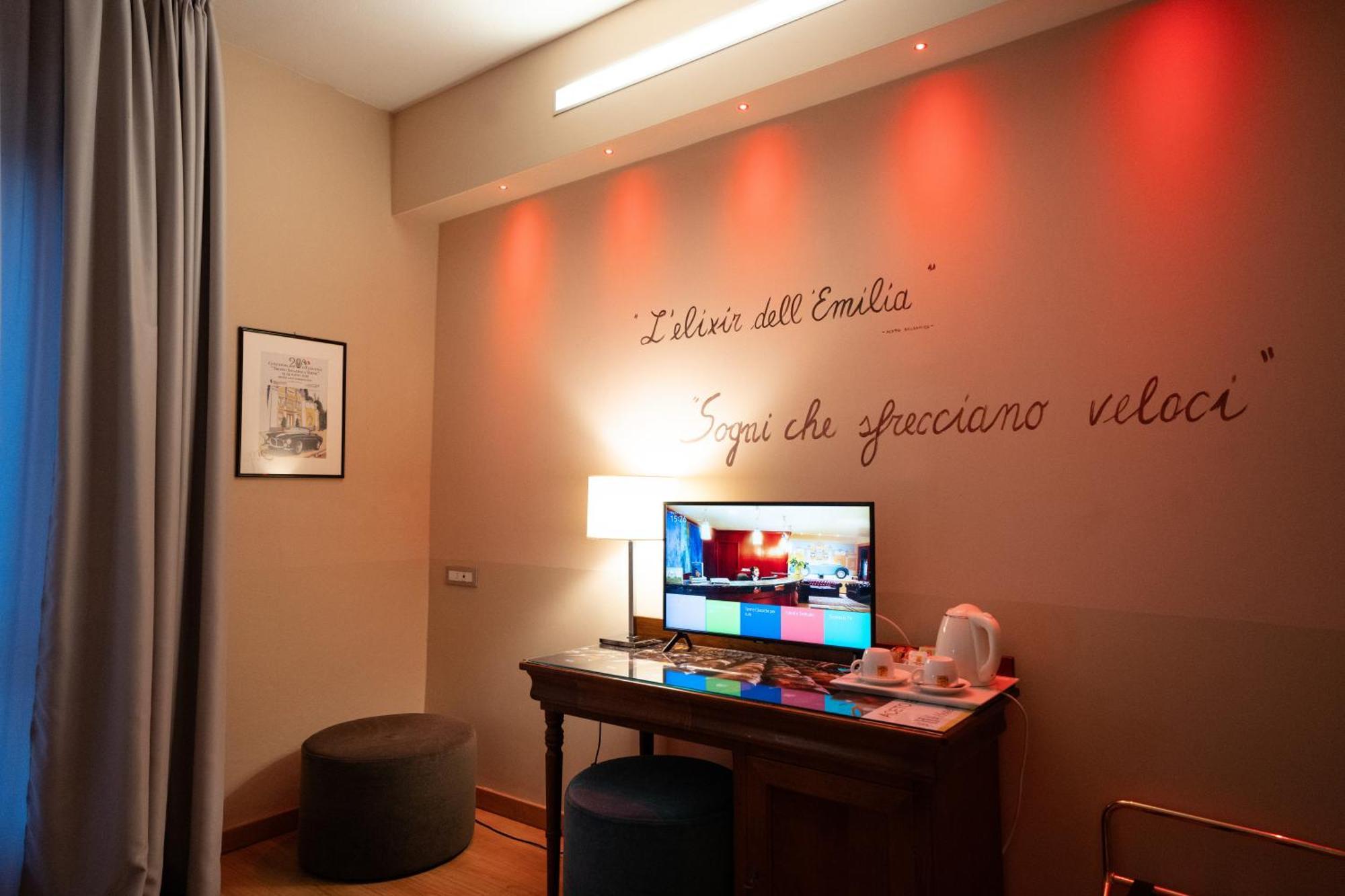 Hotel Terme Salvarola Sassuolo Exteriör bild